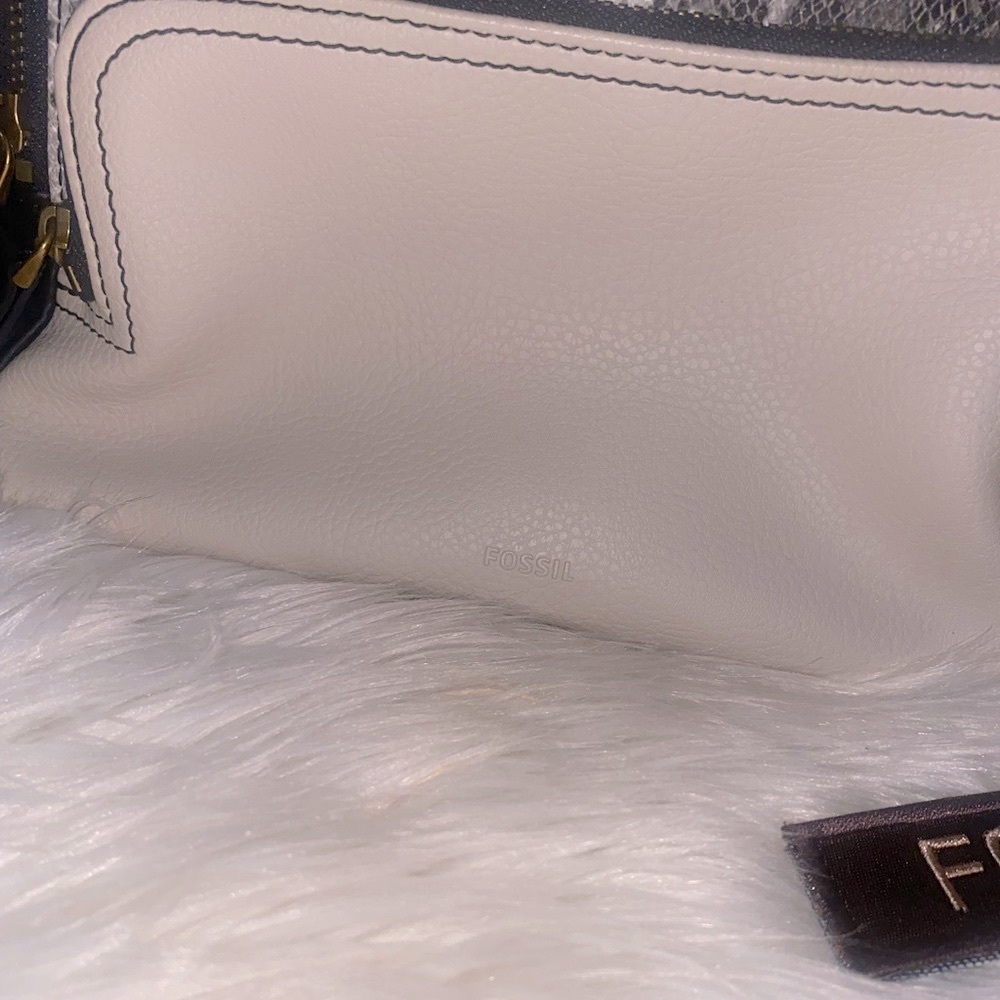 FOSSIL🎒🐍Small Backpack- Python/Snake Skin Print - Picture 3 of 7
